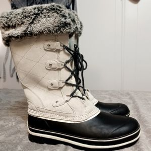 Khombu Womens Emily Boots